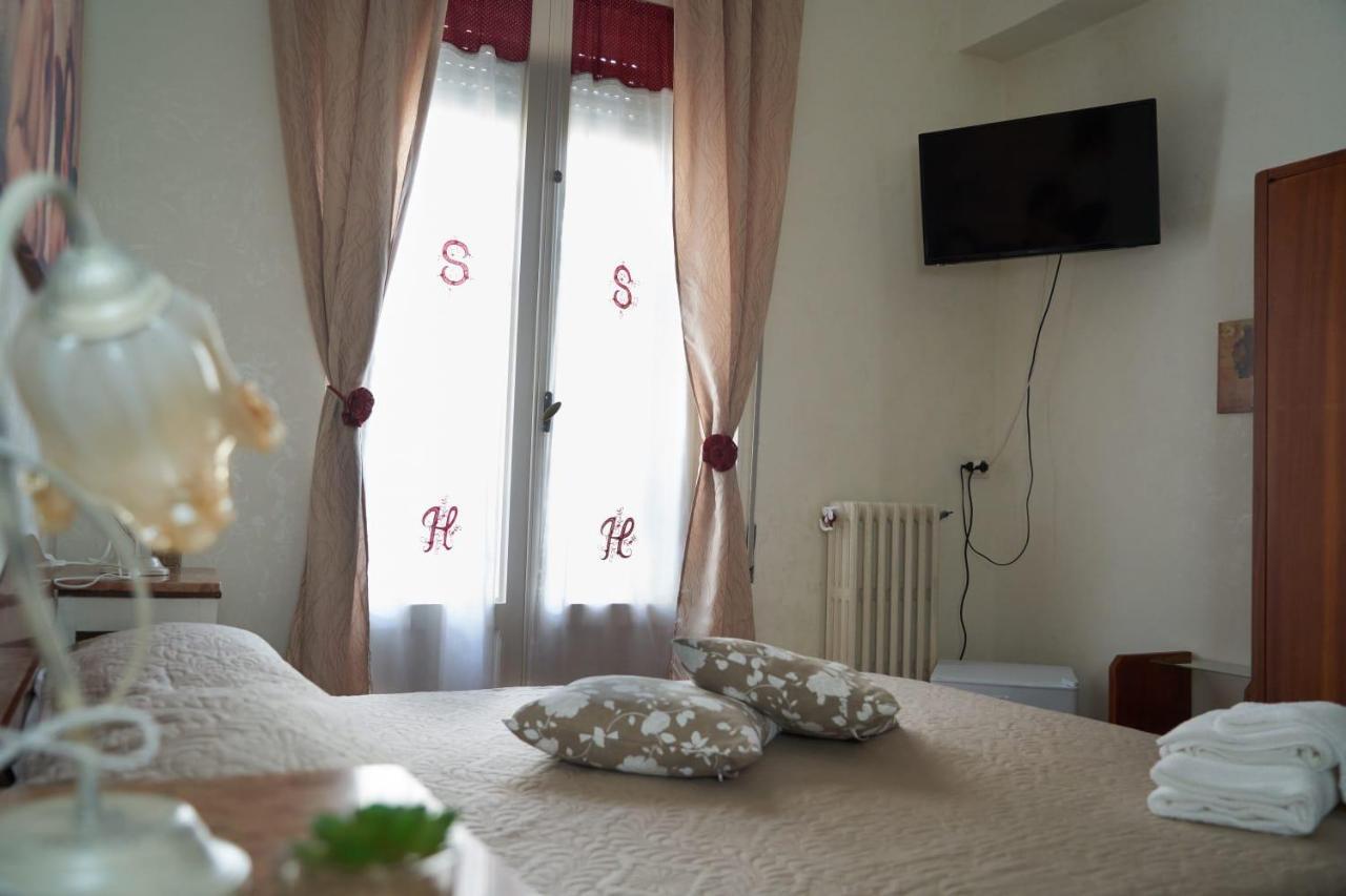 Le Stanze Di Ricci - Affittacamere Low Cost 莱西纳 外观 照片